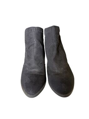 Women’s Sonoma Black Suede Ankle Booties Size 8
